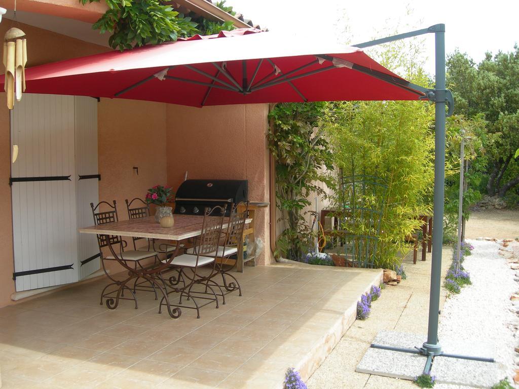 B&B Villa Les Tamaris Régusse Esterno foto
