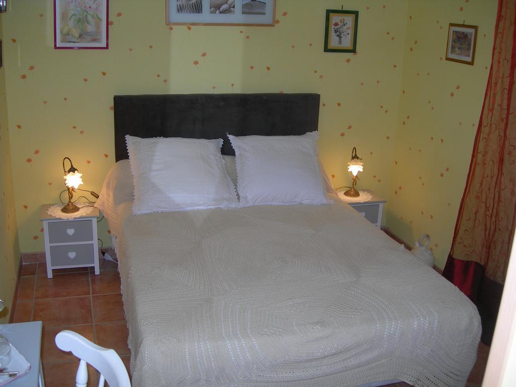 B&B Villa Les Tamaris Régusse Esterno foto